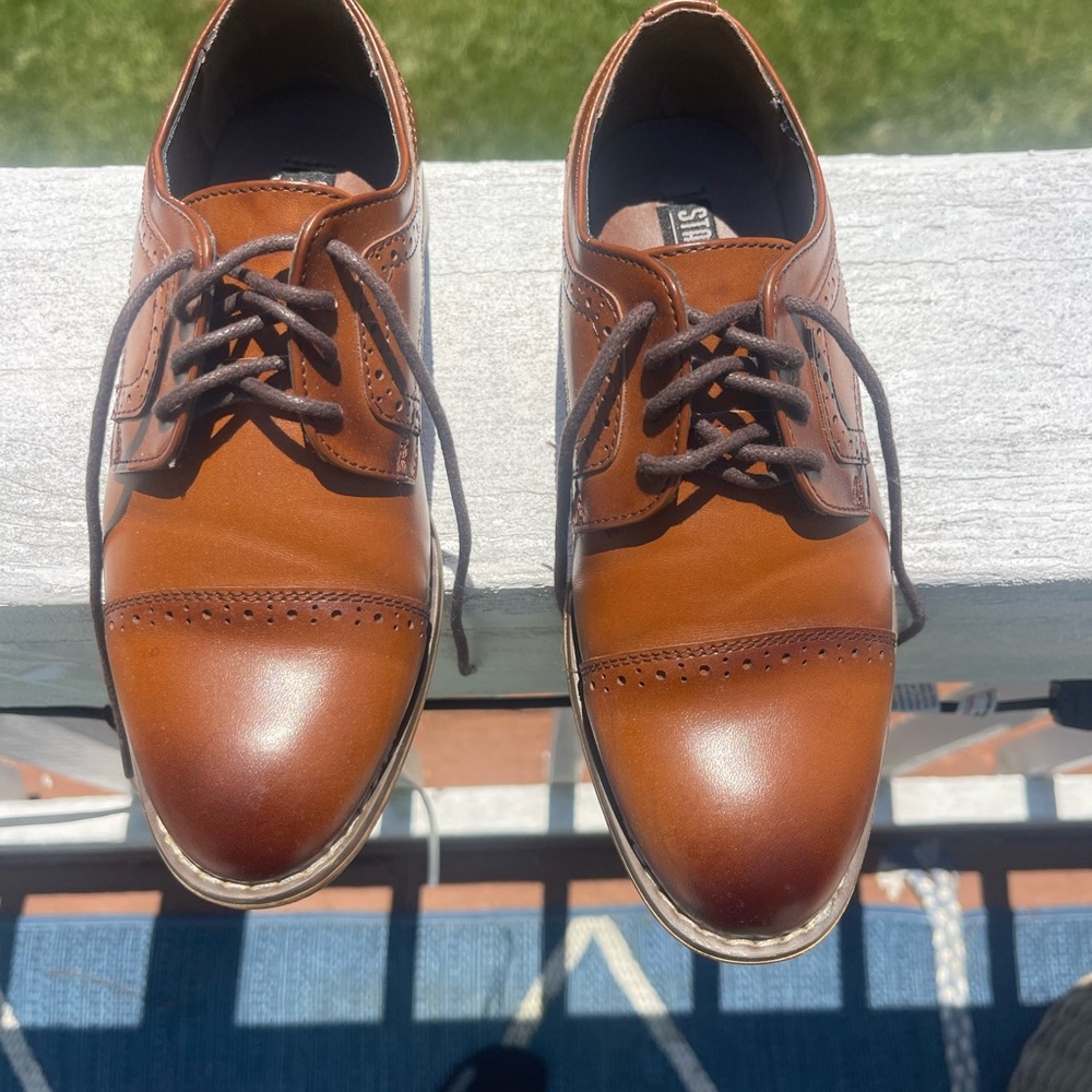 Boys size 13 Cap toe brown oxford dress shoe